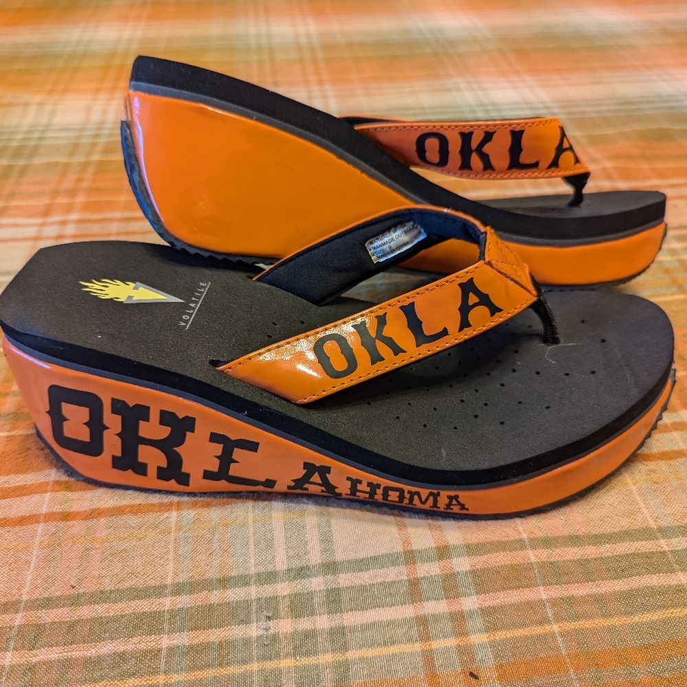 Volatile flipflop